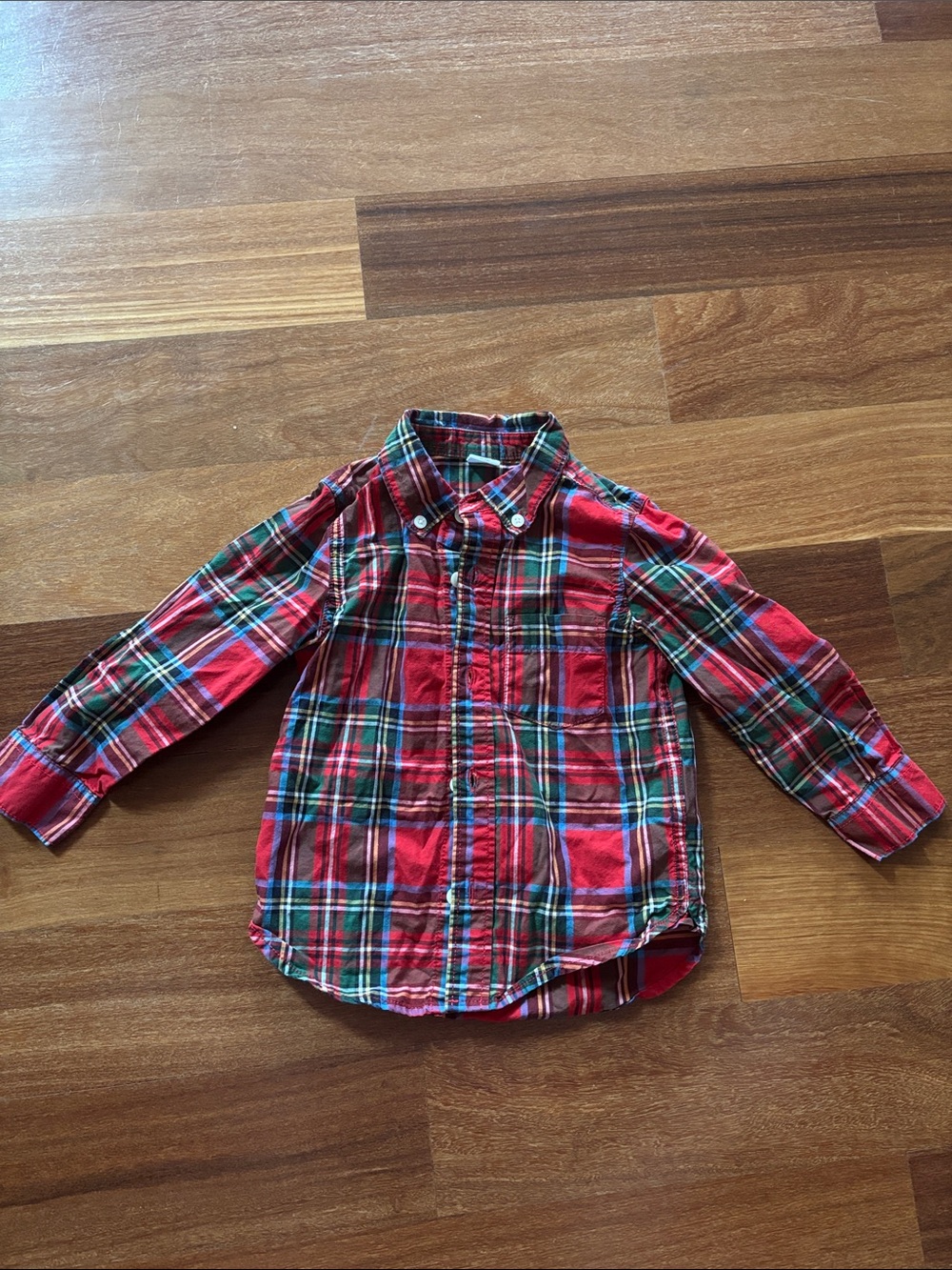NWOT Gap Tartan button down - Picture 2 of 4